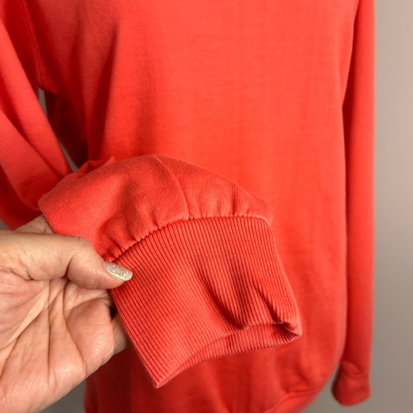 NWT Six Lincoln New York Medium beautiful coral color sweatshirt. - Picture 4 of 9
